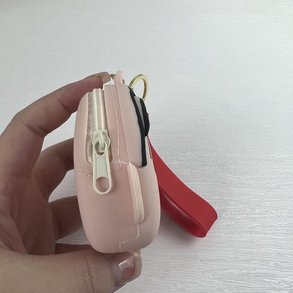 136 NEW Crayon Shin-chan Silicone Coin Purse - Picture 4 of 6